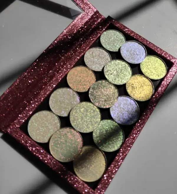 OEM 15 Colors Cosmetic Holographic Duochrome Glitter Pigment EyeShadow 36mm Pan Multichrome Chameleon Eyeshadow For Eye Makeup