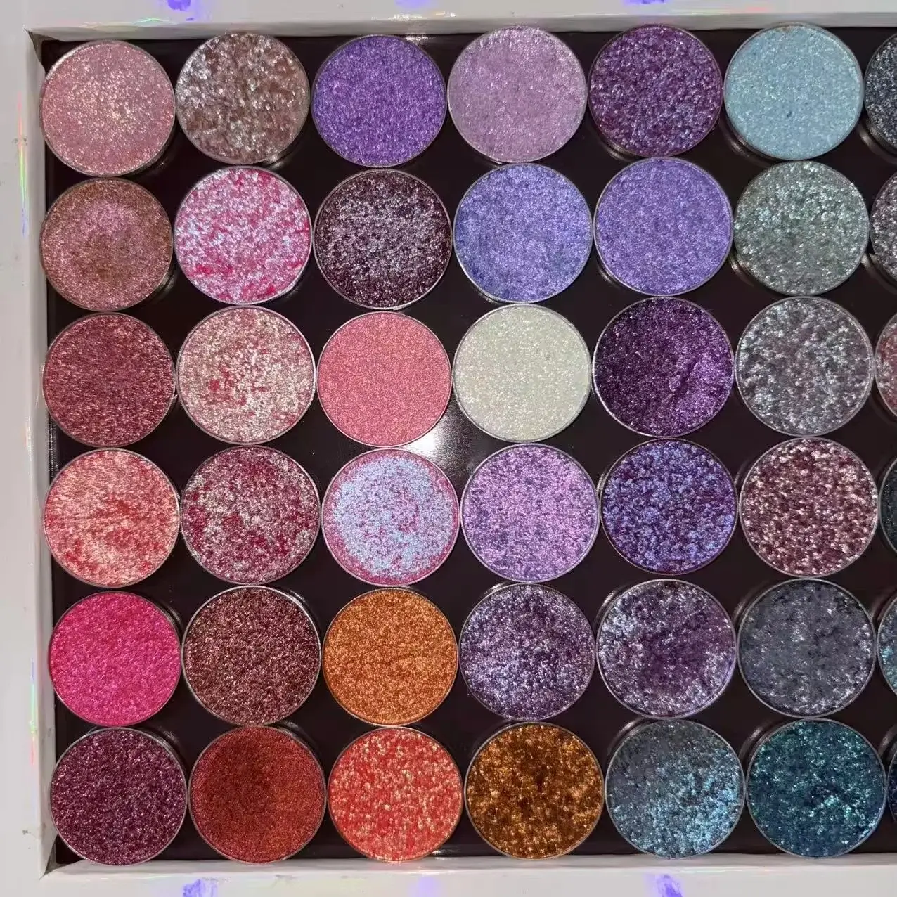 duochrome eyeshadow representative product photo 4