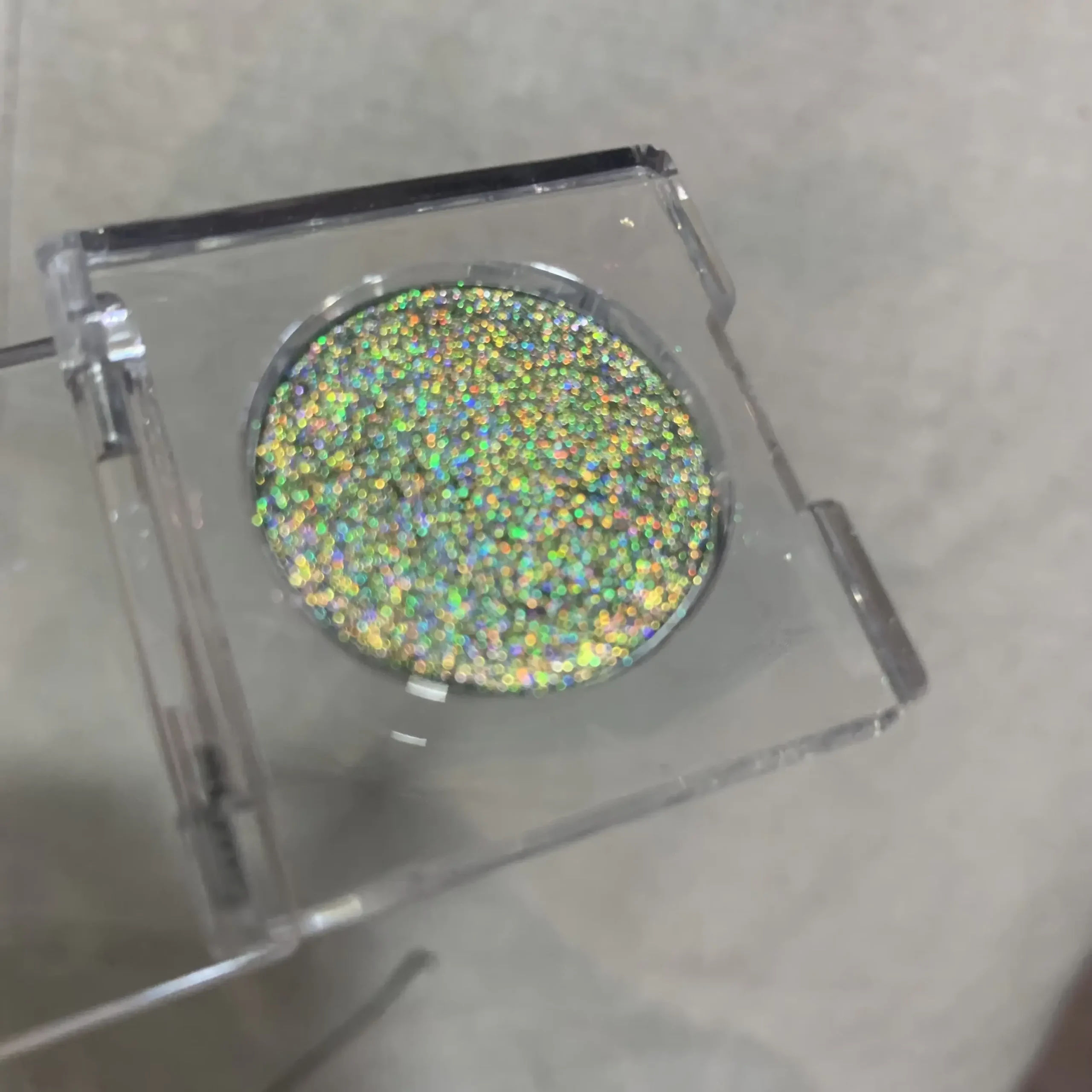 holographic eyeshadow representative product photo 1