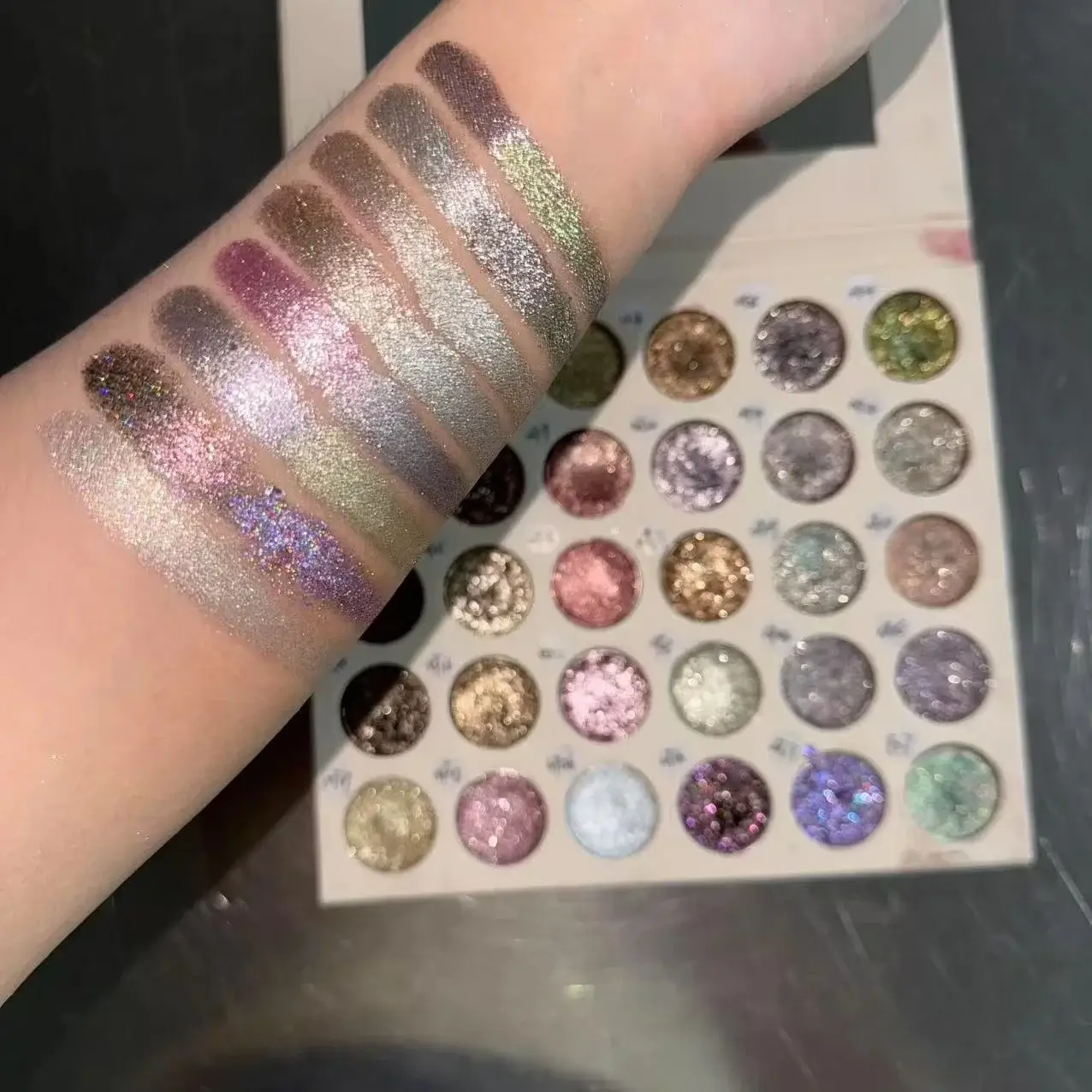 Reflective metallic and pearlescent eyeshadow swatches